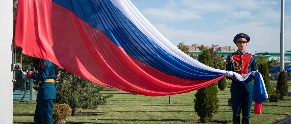 Die russische Fahne weht bereits jetzt bei offiziellen Anlässen in Transnistrien. Es ist die zweite Staatsflagge.