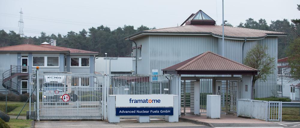 Blick auf ein Zugangstor vom Werk der Framatome – Advanced Nuclear Fuels GmbH. in Lingen, Niedersachsen.