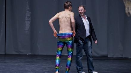 René Pollesch auf einer Probe mit Fabian Hinrichs.