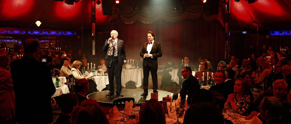 Für die Charity-Gala hatte Hans-Peter Wodarz wieder sein Palazzo-Zelt mitsamt Menü aus der Küche von Kolja Kleeberg und Showprogramm spendiert. (Archivbild)