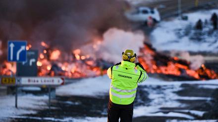 Die Region um Grindavík wird immer wieder durch Erdbeben und Vulkanausbrüche erschüttert.