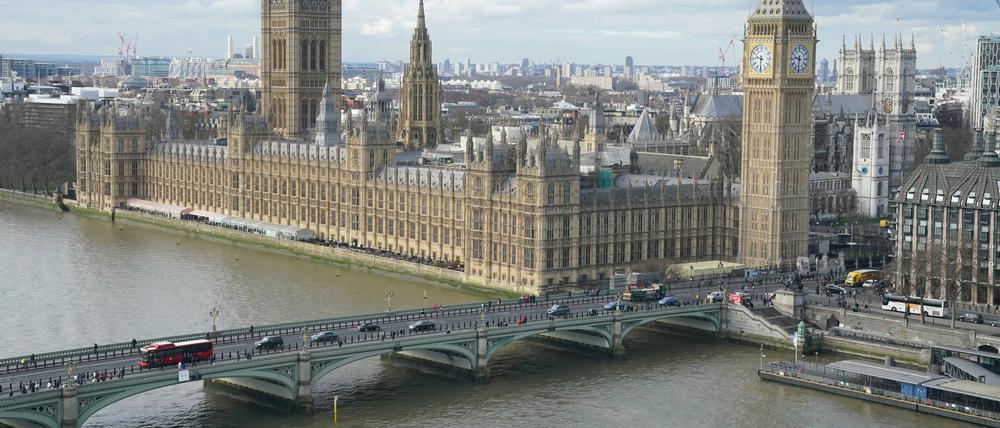 London. 