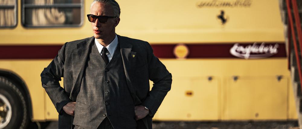 Ein Rätsel von einem Mann. Adam Driver als Enzo Ferrari spielt einen Mann mit vielen Problemen.