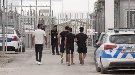 Blick auf den Haupteingang zum Pournara Flüchtlingscamp auf Zypern (Archivbild vom 5. September 2023)