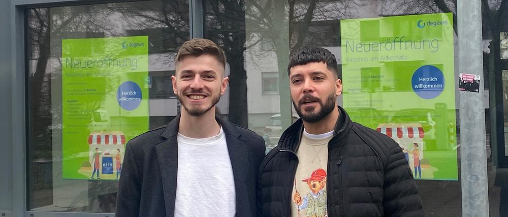 Enes Eksi und Emirhan Adas eröffnen einen Lebensmittelladen im Ackerkiez.