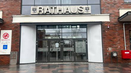 Das Rathaus Kleinmachnow bereitet sich auf die Evakuierung des Weinbergviertels vor.