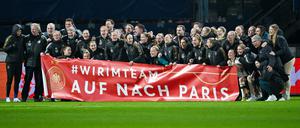 Die deutschen Fußballerinnen sind bei den Olympischen Spielen in Paris dabei.