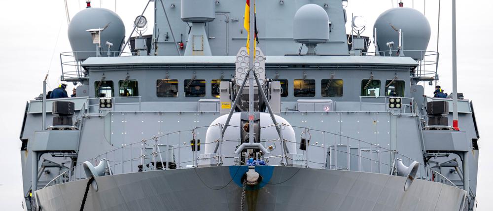 Die Fregatte „Hessen“ beteiligt sich am Einsatz zur Sicherung der Schifffahrt im Roten Meer (Archivbild vom 08.02.2024).