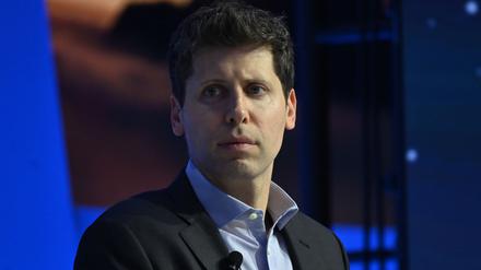 OpenAI-Chef Sam Altman hat seinen Investoren offenbar eine weitreichende Klausel vorgelegt.