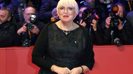 Claudia Roth bei der Verleihung des Goldenen Ehrenbären an Martin Scorsese auf der Berlinale 2024 / 74. Internationale Filmfestspiele Berlin im Berlinale Palast. 