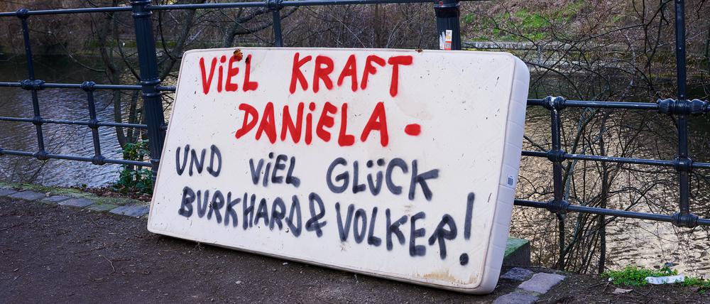 Am Landwehrkanal in Berlin meldeten sich nach Klettes Verhaftung Sympathisanten der Ex-RAF-Mitglieder.