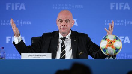 Gianni Infantino will keine Zeitstrafen im Fußball.