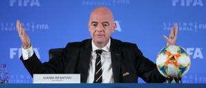 Gianni Infantino will keine Zeitstrafen im Fußball.