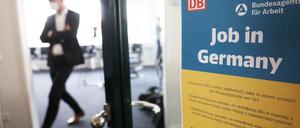 Jobberatung für Ukrainer in Deutschland - bisher haben sie bei Arbeitslosigkeit Anspruch auf Bürgergeld.