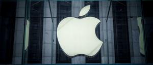 Das Logo von Apple, aufgenommen in Manhattan.