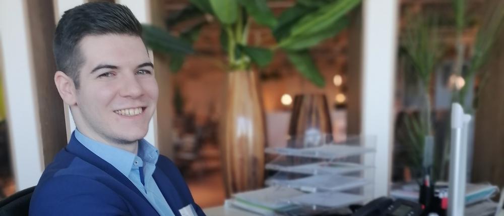 Tim F. , 23 Jahre, wird bei Porta zum Bürokaufmann ausgebildet.