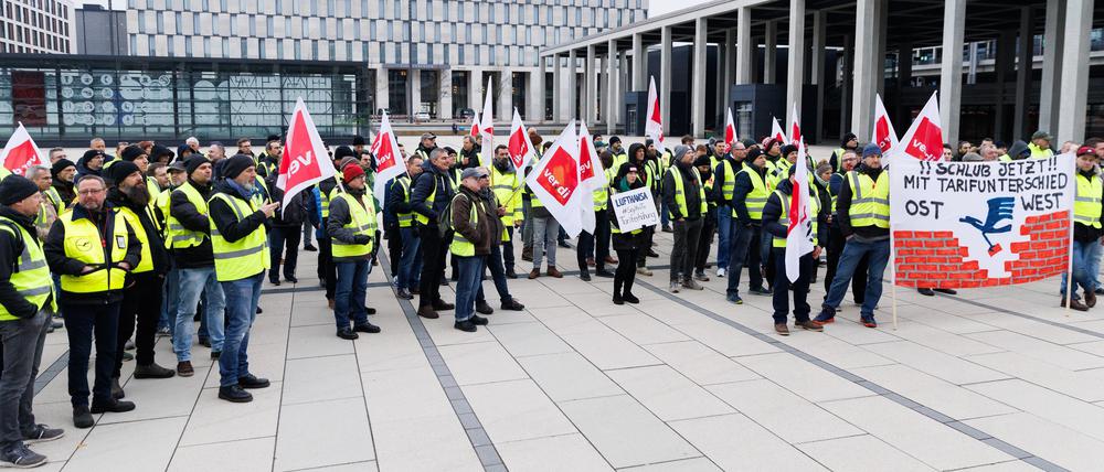 Warnstreik am BER.
