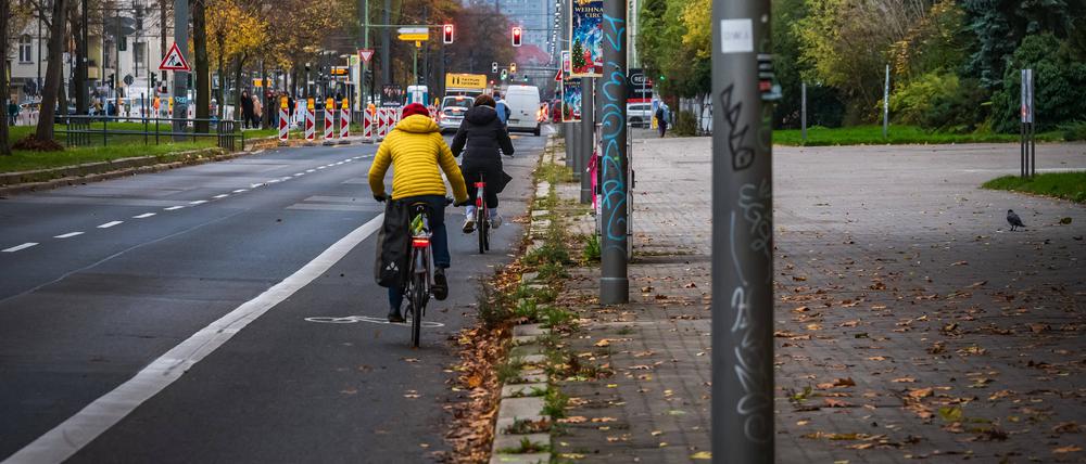 Die Greifswalder Straße in Prenzlauer Berg.