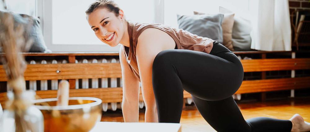 Yogalehrerin Daniela Mundt aus Potsdam bietet Rückbildungskurse für Sternenmütter.