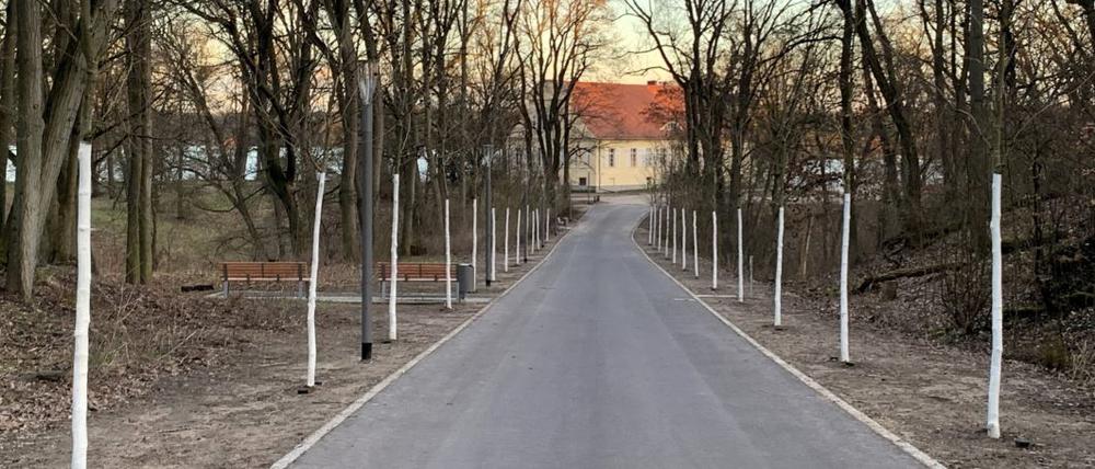Neue Allee Neukladow.