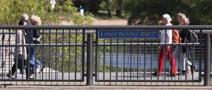 Potsdam, 03.05.2022 / Lokales / Lange Brcke, Lange Brcke, Foto: Ottmar Winter PNN ACHTUNG: Foto ist ausschlie§lich fr redaktionelle Berichterstattung der PNN und des TGSP! Eine kommerzielle Nutzung, z.B. Werbung, ist ausgeschlossen. Die Weitergabe an nicht autorisierte Dritte, insbesondere eine weitergehende Vermarktung ber Bilddatenbanken, ist unzulssig.