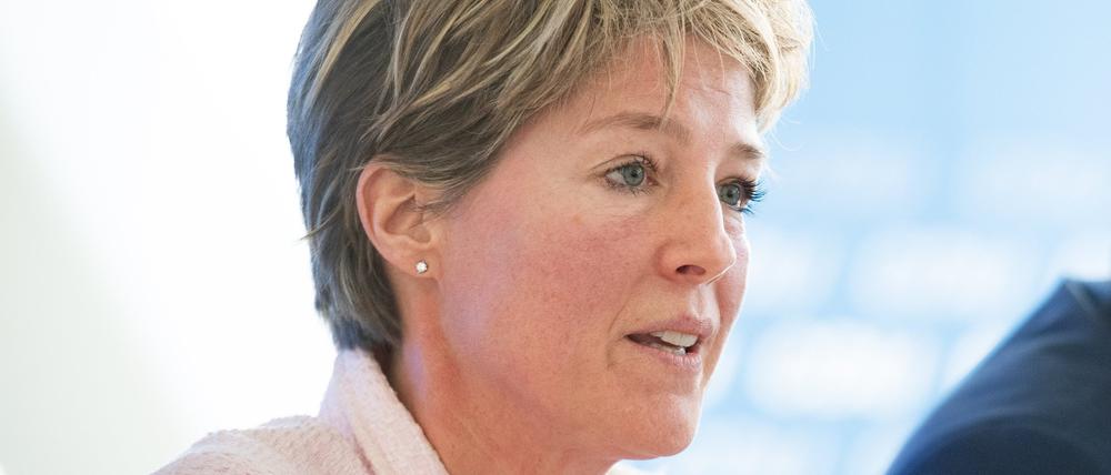 Die Unternehmerin Christina Block spricht auf einer Pressekonferenz.