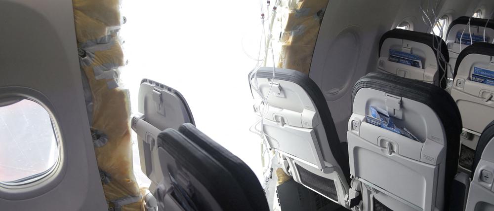 Auf dem Flug war ein Teil herausgebrochen.