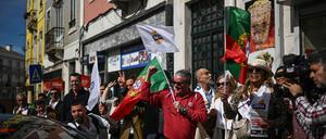 Anhänger der populistischen „Chega“-Partei in Lissabon.