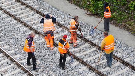 Arbeiter in Warnwesten.