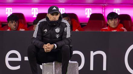 Thomas Tuchel wird gegen Mainz wahrscheinlich wieder im Sitzen coachen.