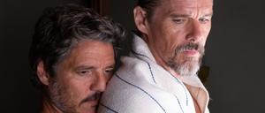 Silva (Pedro Pascal) und Jake (Ethan Hawke)