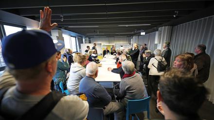 Einwohnerversammlung Sozialraum III (Potsdam West/Innenstadt/Nördliche Vorstädte). Der Oberbürgermeister und die Beigeordneten luden zur Einwohnerversammlung im Sozialraum III ein.