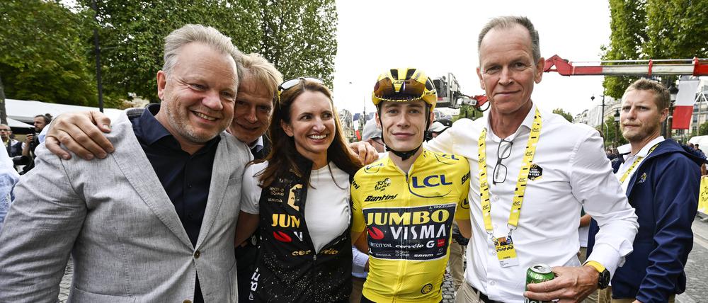 Richard Plugge (re.), Chefs des Rennställe Visma-Lease a Bike, ist einer der Initiatoren von One Cycling.