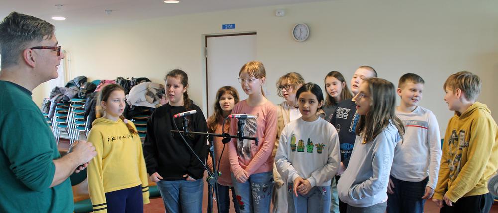 Das Projekt Blockbox der Musikschule-Marzahn Hellersdorf mit Kindern der Grundschule an der Geißenweide. 