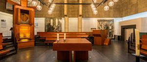 In der Evangelischen Gedenkkirche Plötzensee sind die wiederentdeckten Zeichnungen Hrdlickas zu sehen.