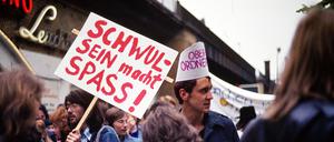 Eine Demo in den 1970er Jahren aus dem Dokumentarfilm „Mein wunderbares West-Berlin“ von Jochen Hick. 