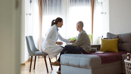 Krebspatientin bei der Psychotherapie