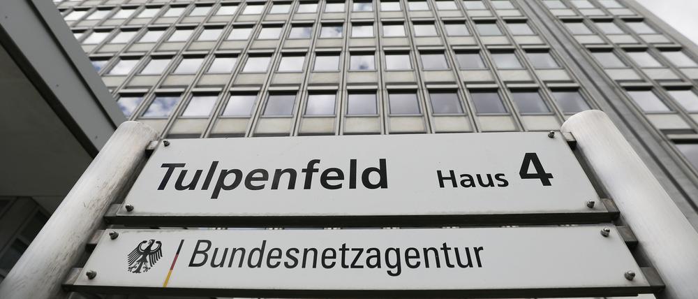 Der Sitz der Bundesnetzagentur in Bonn. Die Bundesnetzagentur stellt am 19. Mai ihren Jahresbericht vor. Die RegulierungsbehÃ¶rde ist fÃ¼r die Branchen Telekommunikation, Energie, Post und Eisenbahn zustÃ¤ndig. +++ dpa-Bildfunk +++