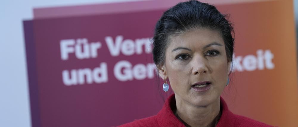 Sahra Wagenknecht bei einer Pressekonferenz.