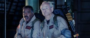 Geisterjäger kennen keinen Ruhestand. Winston (Ernie Hudson) und Peter (Bill Murray).
