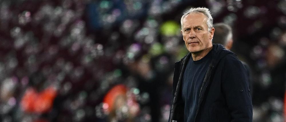 Die Enttäuschung ist Freiburgs Trainer Christian Streich anzusehen. 