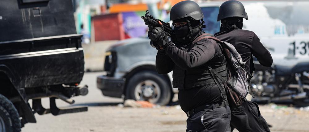 Polizisten in Haiti