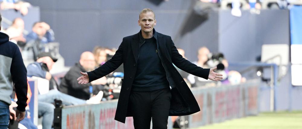 Für die Schalker und ihren Trainer Geraerts geht es in dieser Spielzeit nur noch darum, den Klassenerhalt zu schaffen.