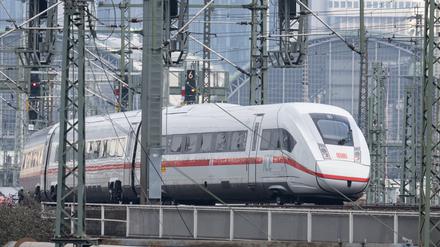 Im Tarifstreit mit der Deutschen Bahn hatte die Gewerkschaft GDL jüngst zu jeweils 35-stündigen Streiks im Personen- und im Güterverkehr aufgerufen.