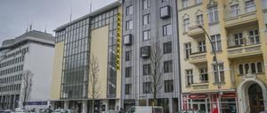 Die baulich wertvollen, sanierten Kant-Garagen in Charlottenburg. 