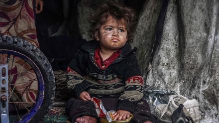 Ein Kind in einem Flüchtlingslager im Gazastreifen.