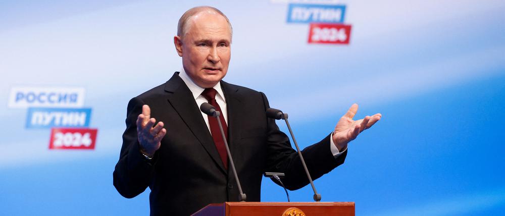 Russlands Präsident Wladimir Putin bei einer Rede nach seinem Sieg bei der Präsidentschaftswahl.