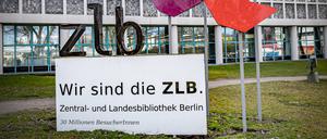 Berlin Kreuzberg, ZLB Zentral- und Landesbibliothek am Blücherplatz, ehemalige Amerika Gedenkbibliothek AGB Berlin *** Berlin Kreuzberg, ZLB Central and State Library at Blücherplatz, former America Memorial Library AGB Berlin 