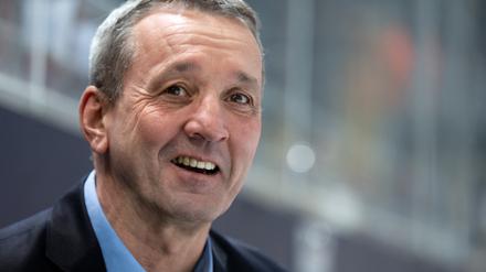 Hat gut lachen. Thomas Popiesch siegte mit Bremerhaven zum Play-off-Auftakt 6:4 gegen Ingolstadt.