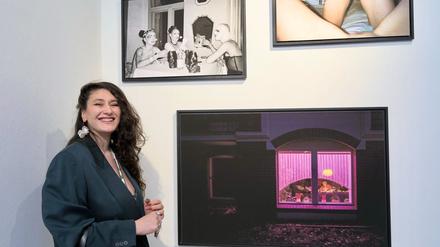 Ceren Saner ist Fotografin und Gewinnerin des Neuköllner Kunstpreises 2024. 